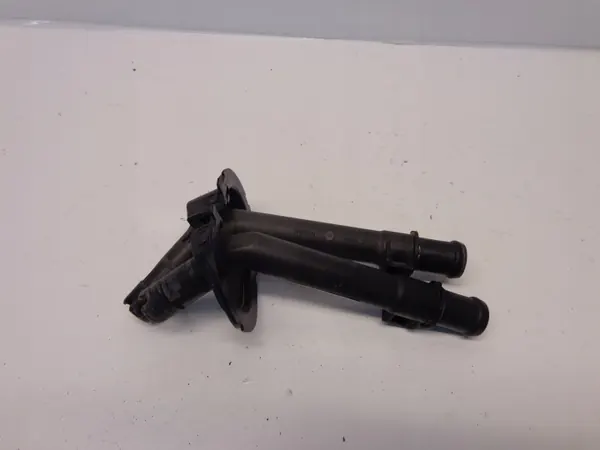 Tuyaux d'eau Volvo XC70 OEM 30781517 6G9N-8B571-AJ image 2