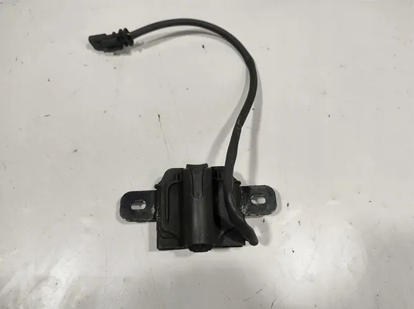 Motorhuvslås Volvo XC60 2015- OE 31479660 image 2