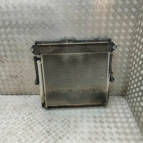 Peça refrigeração Ford Ranger OEM EB3G8005C2A 3.2L image 2