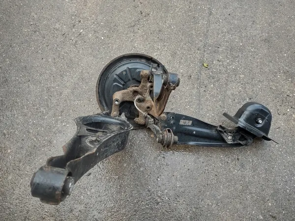 Snodo posteriore sinistro VW Golf VI Audi A3 OEM image 3