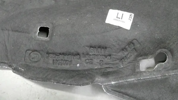 BMW OEM 7489839 7445269 Isolation Coffre Arrière Gauche image 4