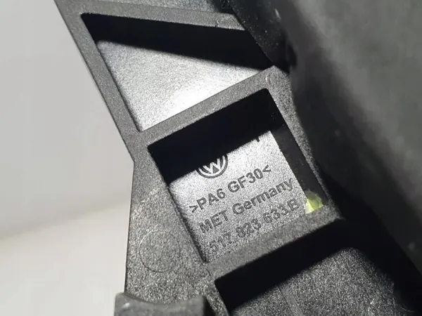 Câble d'ouverture capot Volkswagen Sharan 2019 OEM 6F0823535 image 6