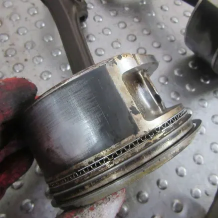 Jeep Wrangler JK 3.8i 2012 Kolvstång OEM image 3