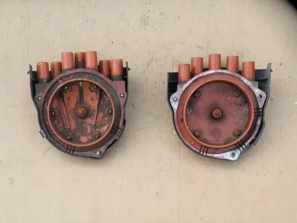 Sytytysjakajan kansi BMW E24 E28 E30 E31 E32 E34 E38 image 2