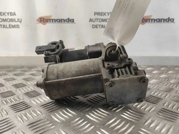 Compressor de ar Mercedes-Benz OEM A2213201704 Usado image 5