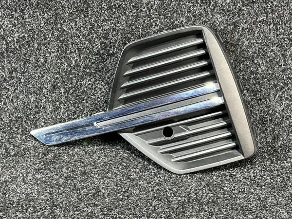 Grelha para-choques Volvo XC60 21- OEM 32234952 image 2