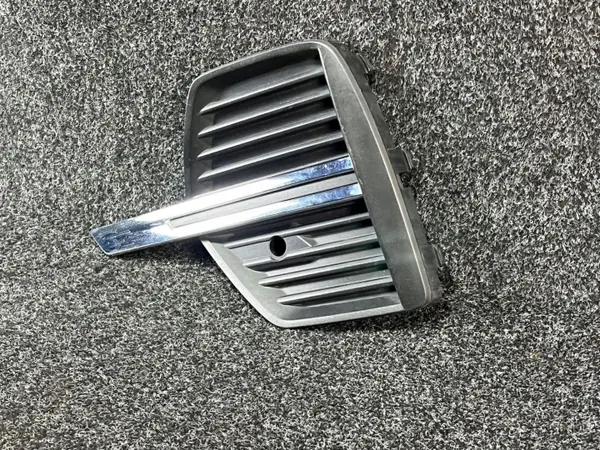 Grelha para-choques Volvo XC60 21- OEM 32234952 image 3