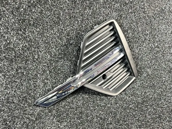 Grelha para-choques Volvo XC60 21- OEM 32234952 image 4