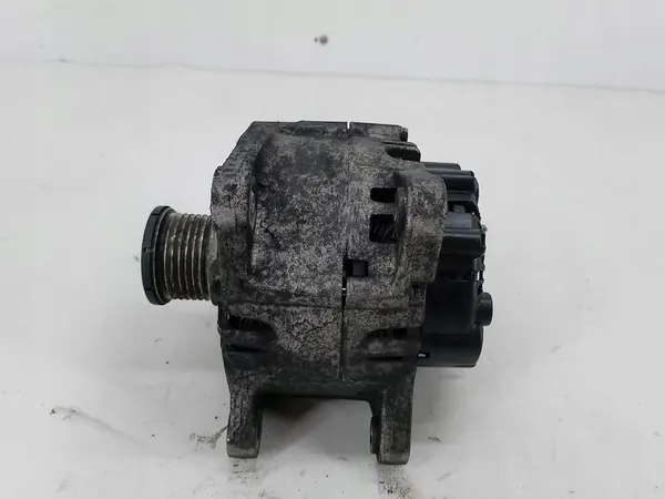 Alternador Renault Grand Scenic 1.6 DCI OEM 231007033R-C image 2