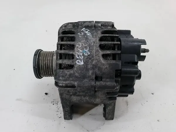 Alternador Renault Grand Scenic 1.6 DCI OEM 231007033R-C image 3