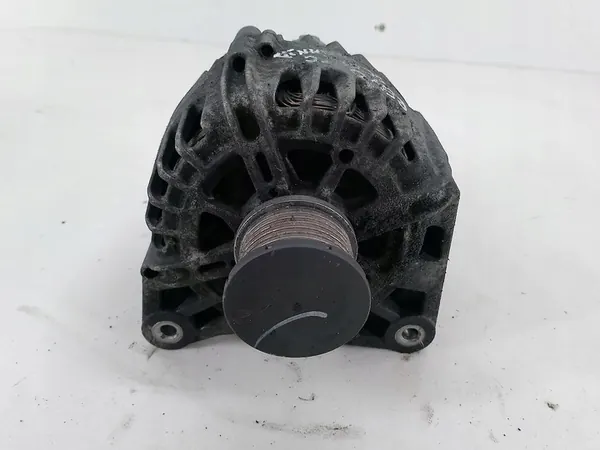 Alternador Renault Grand Scenic 1.6 DCI OEM 231007033R-C image 4