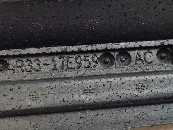 Ford Mustang bakre stötfångarabsorber OEM 4R3317E959AC image 6