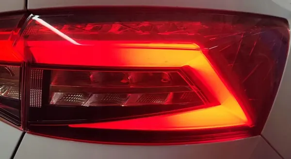 LAMPA LED Derecha SKODA KODIAQ 1.5 TSI 110KW 2020 image 2