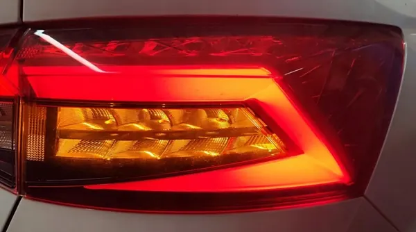 LAMPA LED Derecha SKODA KODIAQ 1.5 TSI 110KW 2020 image 4