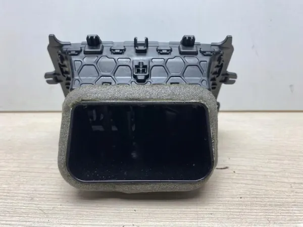 Buse d'air OEM 5H08192039B9 pour Volkswagen Golf VIII 2021 image 5