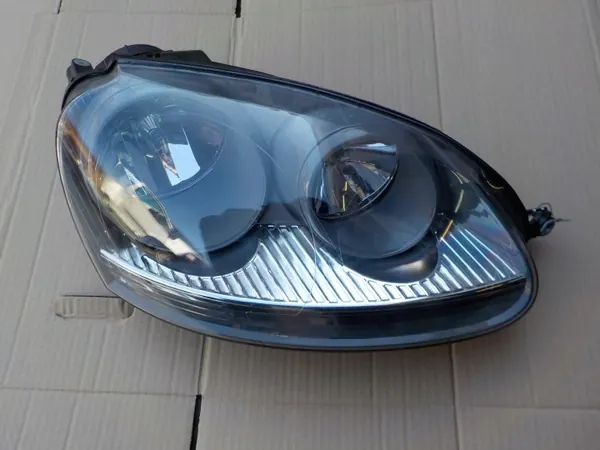 OEM lampa prawy przód vw golf V kombi 2007r EUROPA - Rechts voor image 2