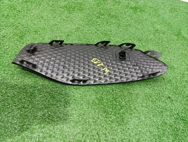 MERCEDES E-CLASS W213 Grille de Pare-Chocs Avant Droit OEM A2138850822 image 4