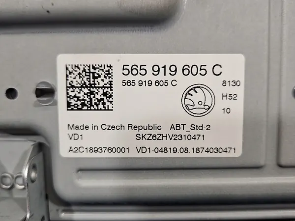 Skoda Kodiaq I tehdasradio OEM 5Q0035840C image 7