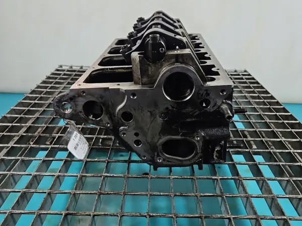 Cabeça do Cilindro VW Touran 1.9 TDI BKC usada OEM image 7