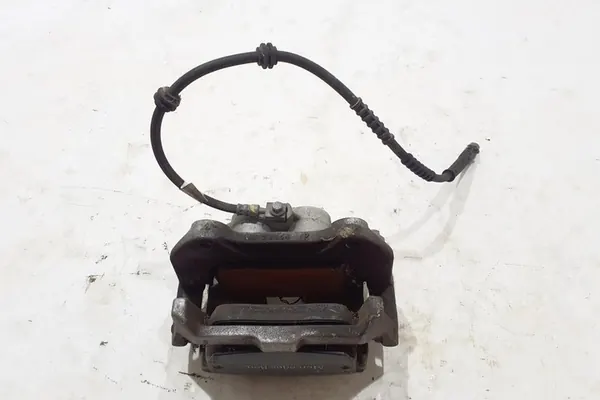 Oikea etujarrusatula MERCEDES-BENZ A1674218200 image 2