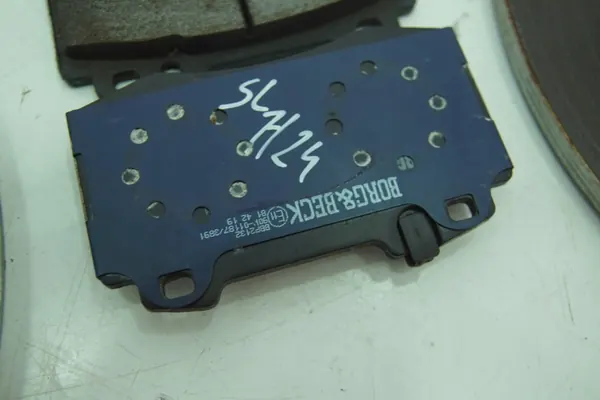 Discos e pastilhas de travão usados para Mercedes SL350 R230 image 4