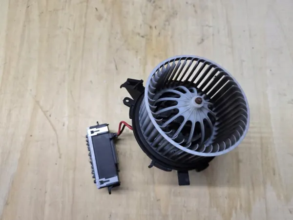 Audi OE Gebläsewiderstand OEM 8K0820521 - Gebraucht image 4