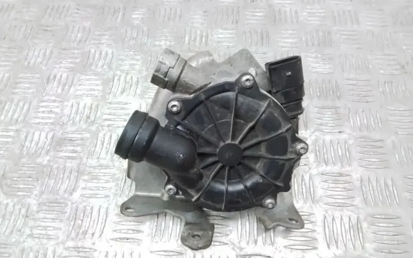 Bränslepump OEM 04E131085D för VW Jetta MK7 1.4L image 2