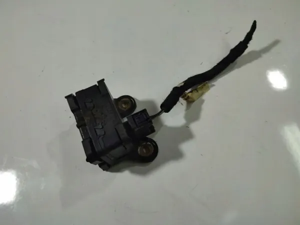 ESP-snelheidssensor OEM 13208665 voor Opel Zafira 2006 image 3