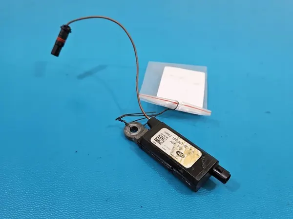 Versterker Jaguar F-Pace 16- OEM HK83-18C901-AC image 2
