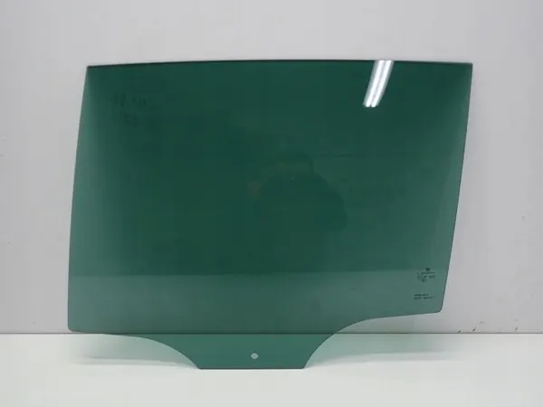 OEM 5G6845025A Linke Hintertürscheibe für VW Golf VII image 2