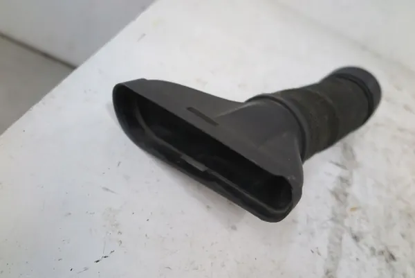 Mercedes-Benz E A207 2009 Luchtinlaatbuis image 4