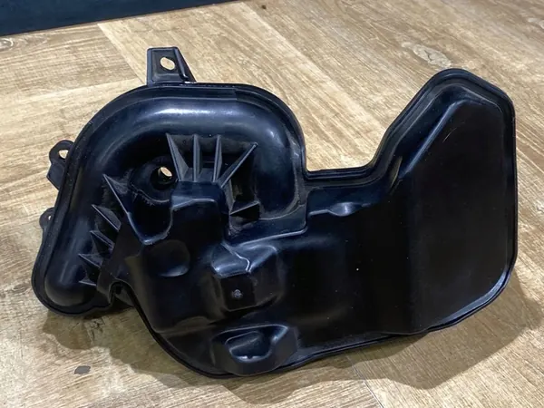 Resonador de ar LAND ROVER RANGE ROVER EVOQUE 2.0L K8D29A764CA image 2