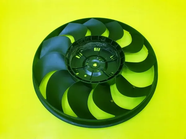 Ventilateur de radiateur OEM 3136613301 pour Audi A8 D3 image 4