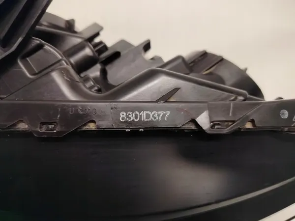 Mitsubishi L200 V Lift Lámpara Lente Izquierda 8301D377 image 4