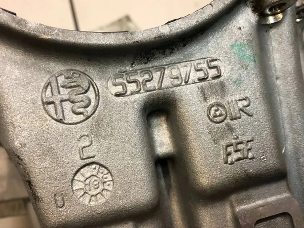 Cárter de aceite OEM 55279755 para Alfa Romeo Giulia/Stelvio image 9