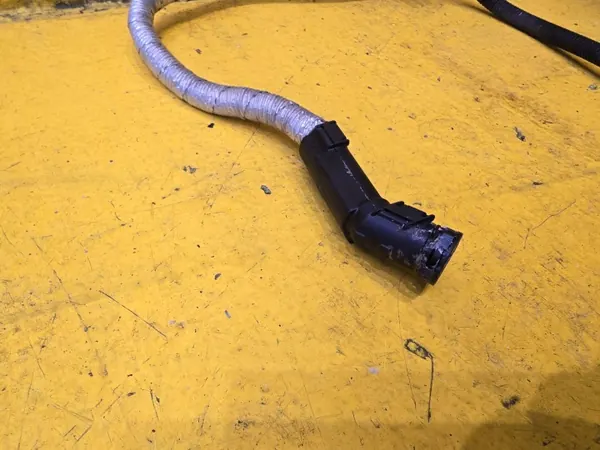 Gebrauchte AdBlue-Zuleitung OEM 7451323 für BMW image 4