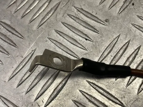 Porsche Taycan maadoituskaapeli OEM 9J1971244M image 4