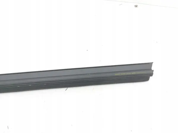 Joint de vitre porte avant Tesla AMD145380 - Occasion image 3