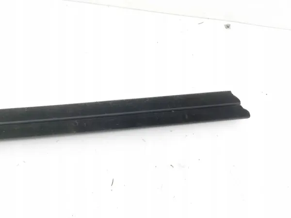 Joint de vitre porte avant Tesla AMD145380 - Occasion image 4