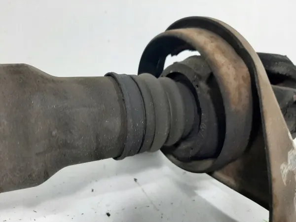 Mercedes-Benz Drivaxel OEM 2114106006 Begagnad image 8