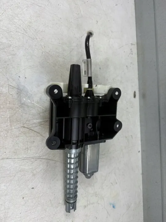 Peugeot 508 handbromsmotor A2C37903500 OEM image 4