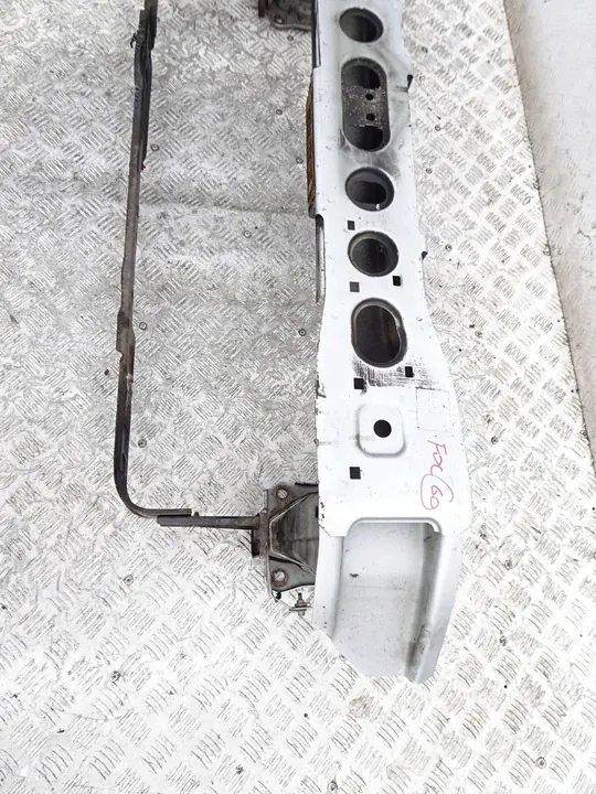 Poutre de pare-chocs avant Ford Focus MK3 OB image 3