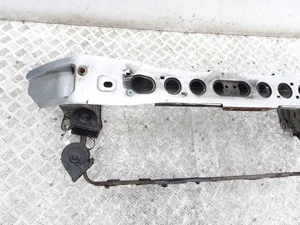 Poutre de pare-chocs avant Ford Focus MK3 OB image 4