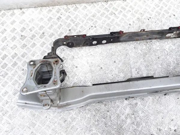 Poutre de pare-chocs avant Ford Focus MK3 OB image 7