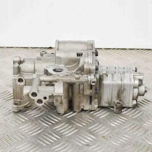 Pompe à huile Porsche Cayman 987 OEM 9A110705005 image 3