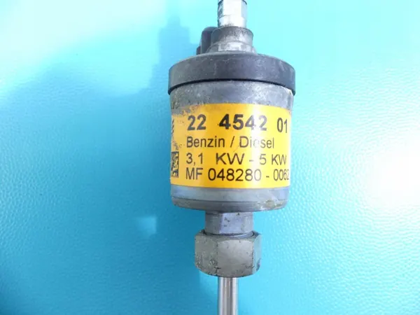 Webasto polttoainepumppu OEM 22454201 Toyota Verso image 6