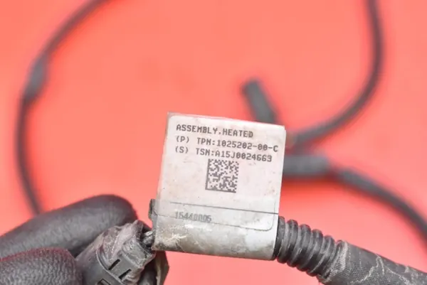 OEM 1025202-00-C Spolarledningsnät Tesla Model S image 9