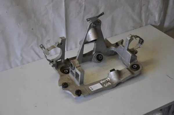 Suporte de radiador BMW OEM 5A6A685 para iX3 2023 image 3