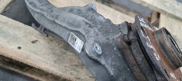Audi A5 8T vänster framknä OEM 4G0407253B image 9