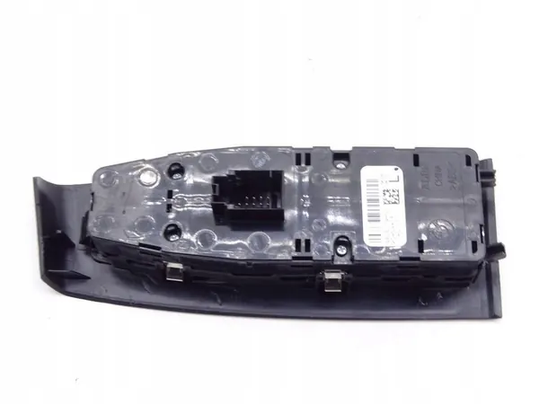 Linker voorpaneel BMW 2 F46 Gran Tourer image 2